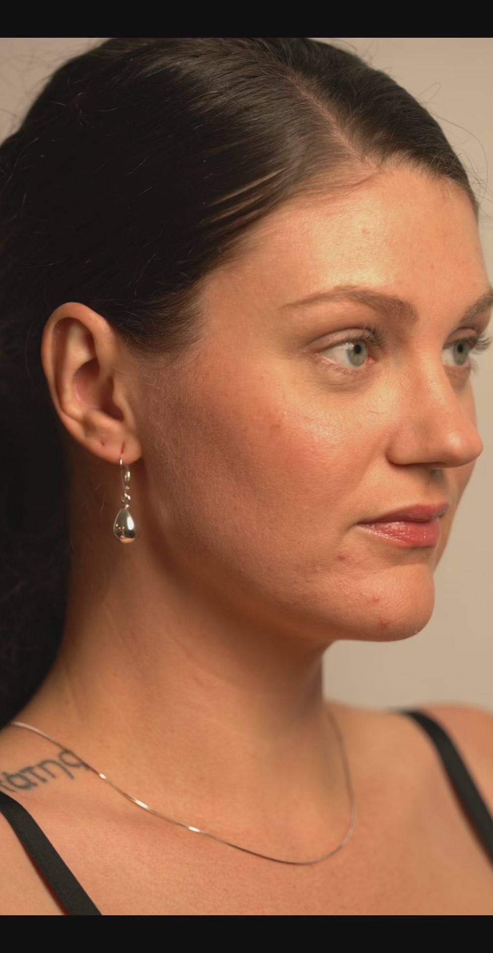 Lila - Dangle Earrings